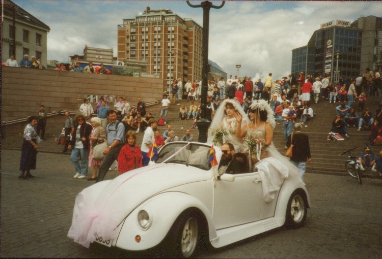 Homodagene i 1993. Fotograf ukjent. SKA/A-0033 Løvetann, Skeivt arkiv.